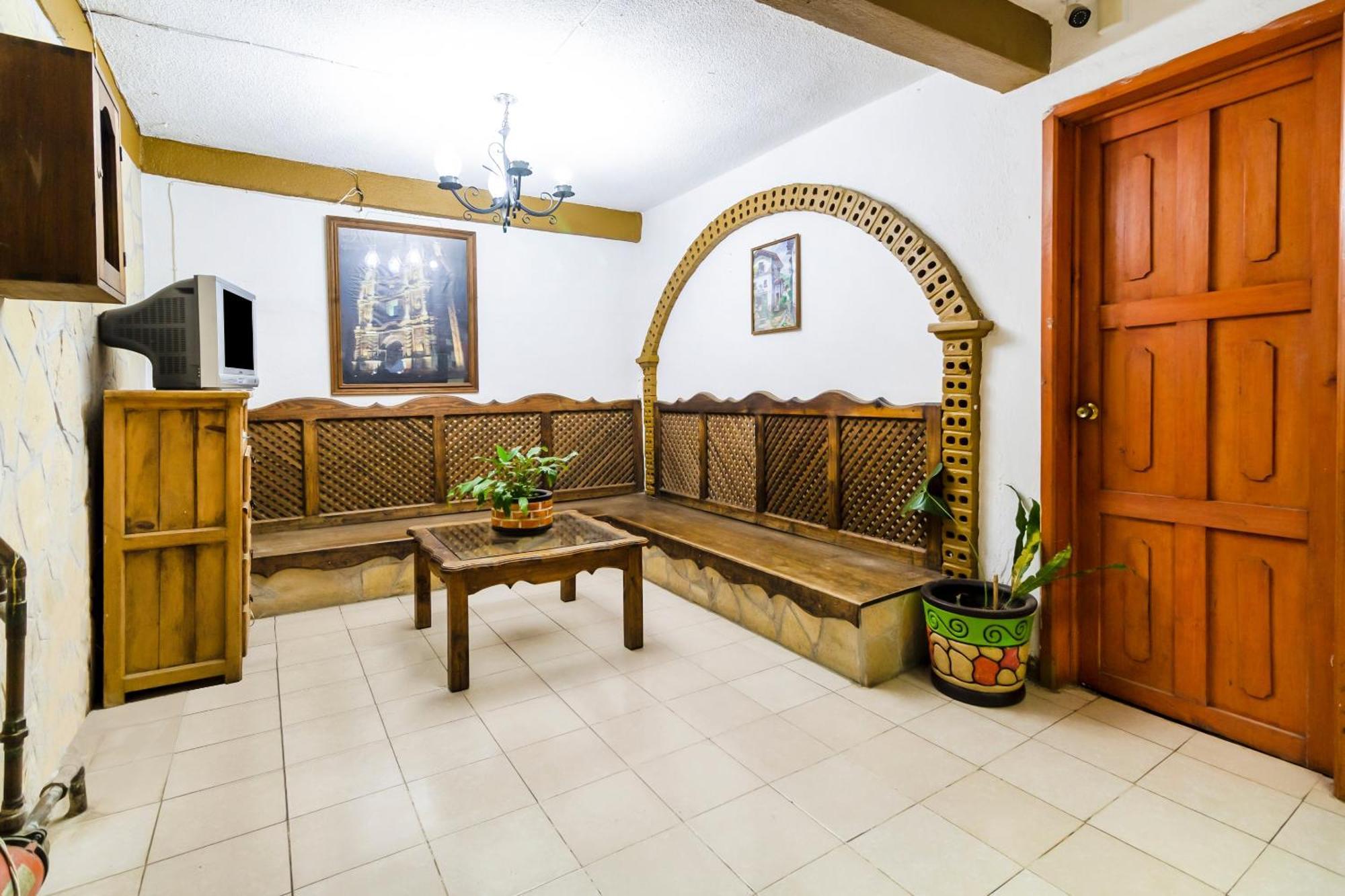 Oyo Hotel La Luna, Templo De Santo Domingo De Guzman San Cristóbal de Las Casas Kültér fotó